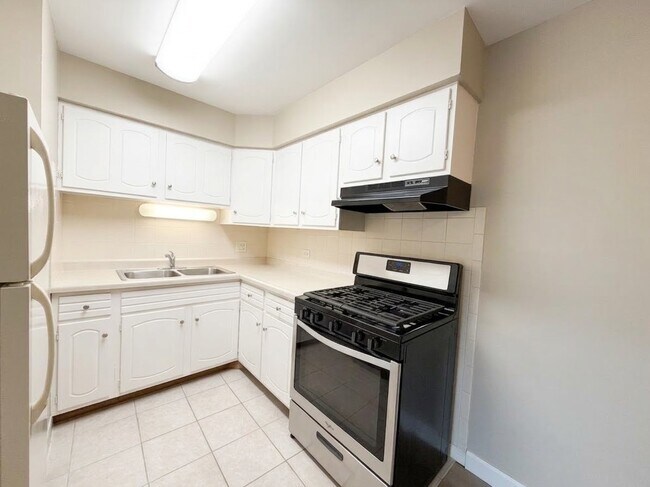 Foto del edificio - 965 Westmoreland Dr