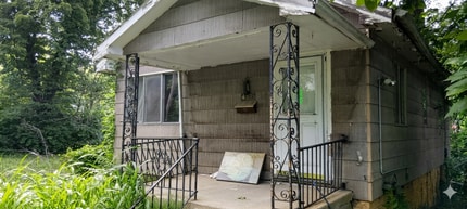 Building Photo - 4521 Oakwood Ave