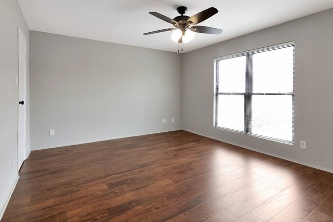 Building Photo - 14777 Wunderlich Dr