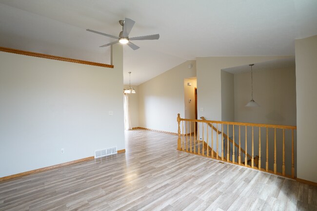 Foto del edificio - 5909 S Hallow Ave