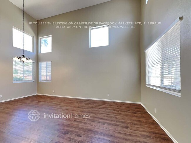 Foto del edificio - 41085 Chaco Canyon Rd