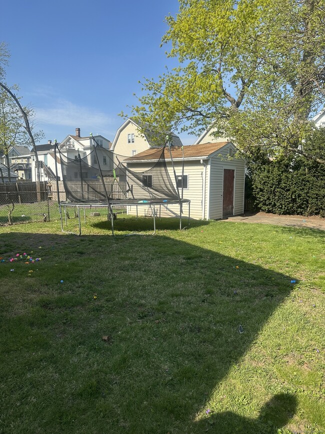 Building Photo - 433 3rd Ave