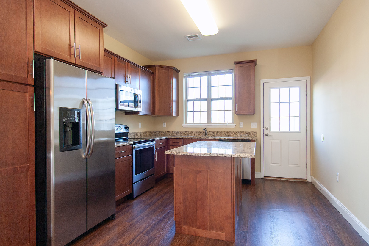 Primary Photo - East Hills Townhomes at Bethlehem