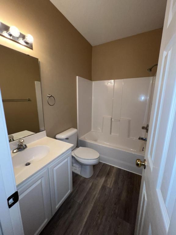 Building Photo - 650 River Oaks Dr, unit 46h