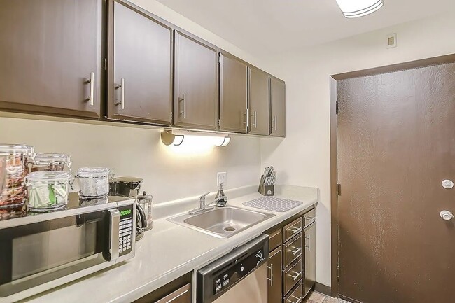 Kitchen staged - Hightower Apartments