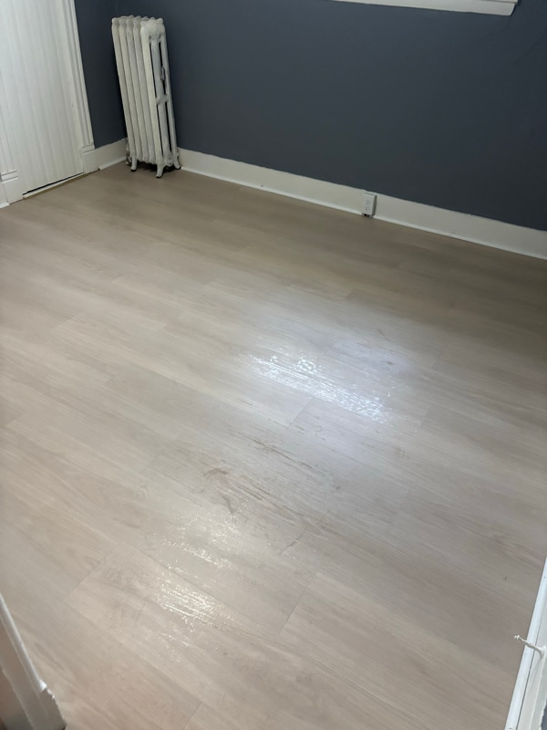 Building Photo - 609 Main St