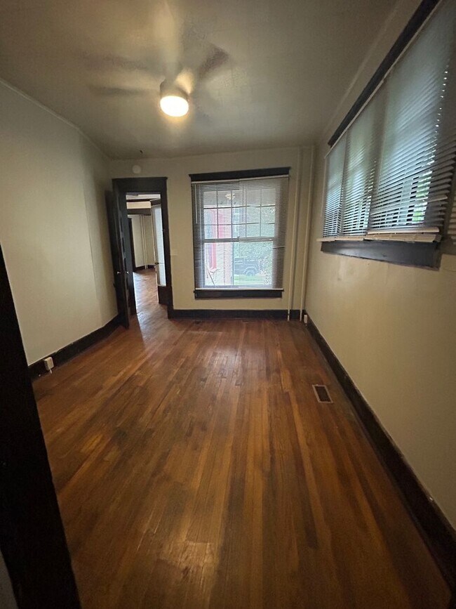 Foto del edificio - 1018-1024 Brown Street