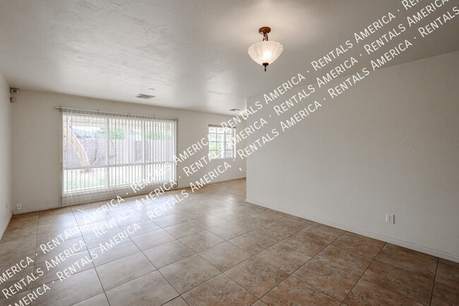Foto del edificio - 3432 N 23rd Ave