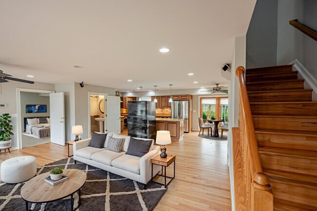 Foto del edificio - 5806 Flanders St