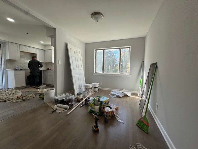 Building Photo - 109 Terhune Ave