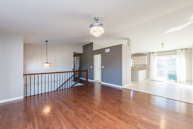 Foto del edificio - 2600 Hampson Ct