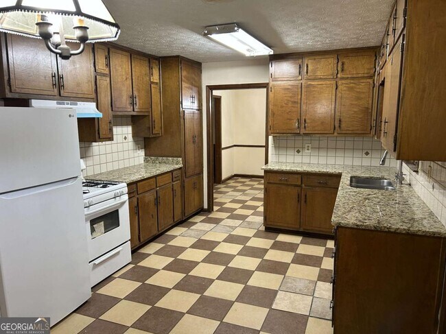 Foto del edificio - 1530 Oleander Ln SW