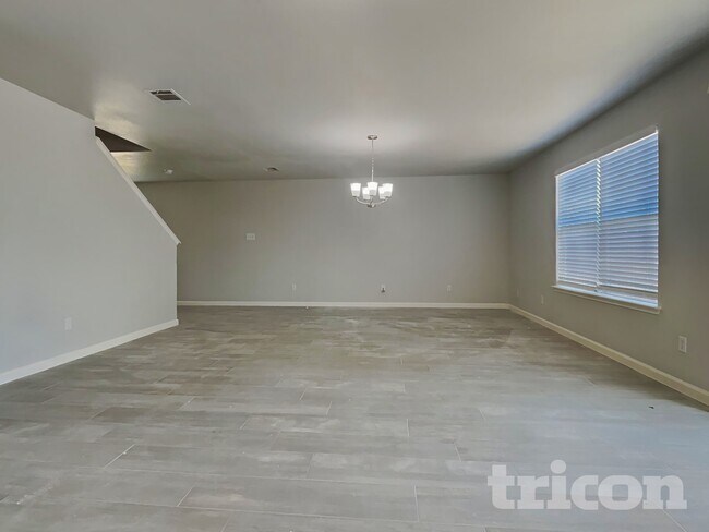 Foto del edificio - 268 Ariel Ln