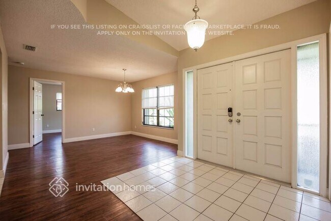 Foto del edificio - 2212 Viscaya Pkwy