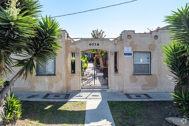 Foto del edificio - 4016 S. Pacific Ave.