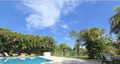 Building Photo - 14001 Mustang Trl