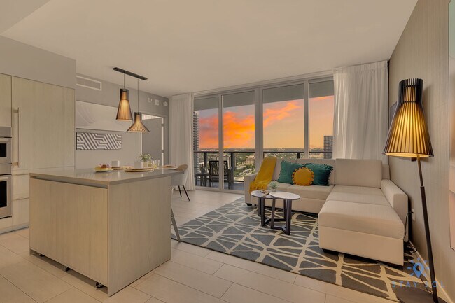 Building Photo - 4010 S Ocean Dr