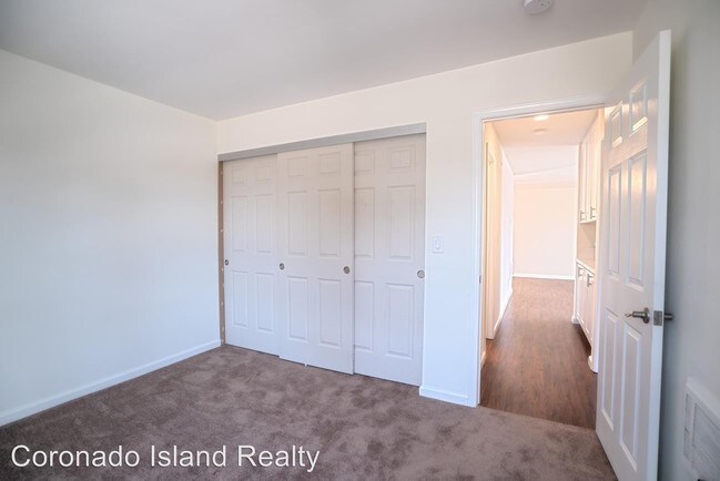 Building Photo - 263-267 Ebony Ave