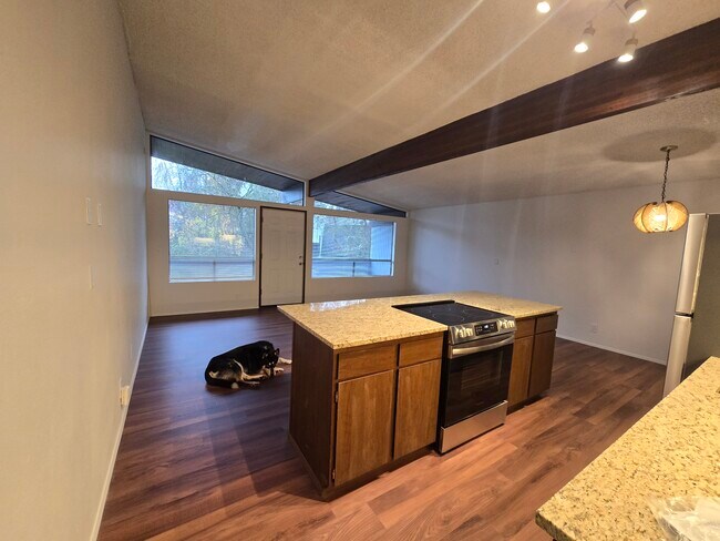 Foto del edificio - 17617 Linden Ave N