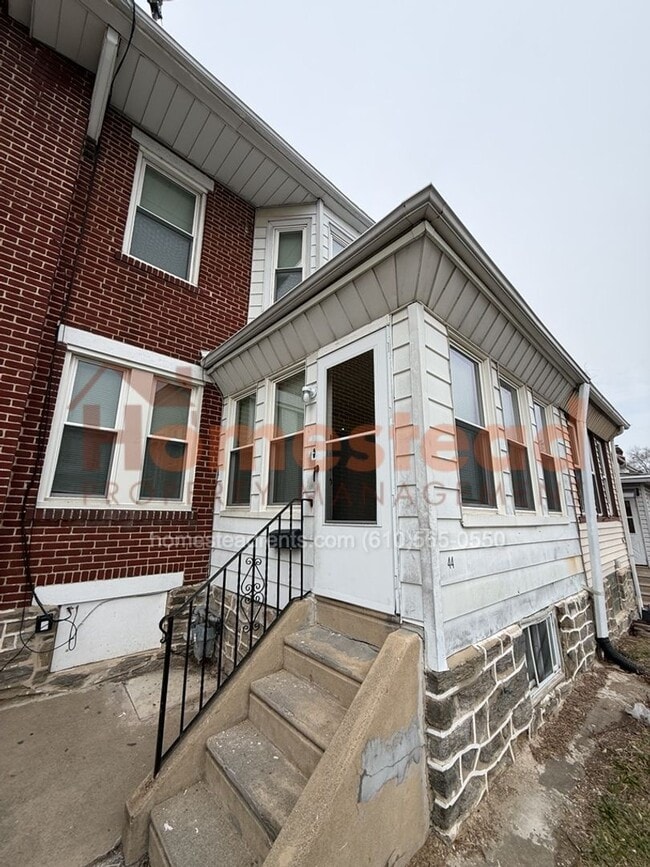 Building Photo - 44 Sunshine Rd