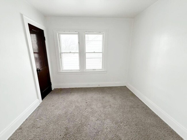 Building Photo - 4772 E 90th St