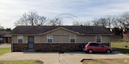 Building Photo - 3620 Village Trl