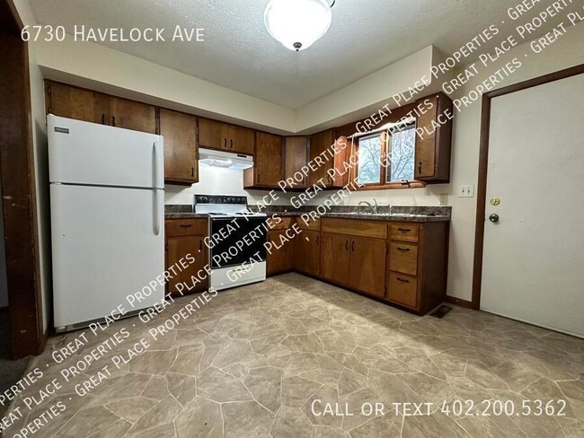 Building Photo - 6730 Havelock Ave