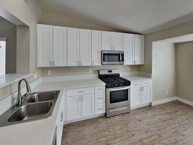 Building Photo - 1613 Fig Palm Ct