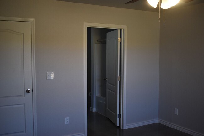 Building Photo - 1811 Ute Trail