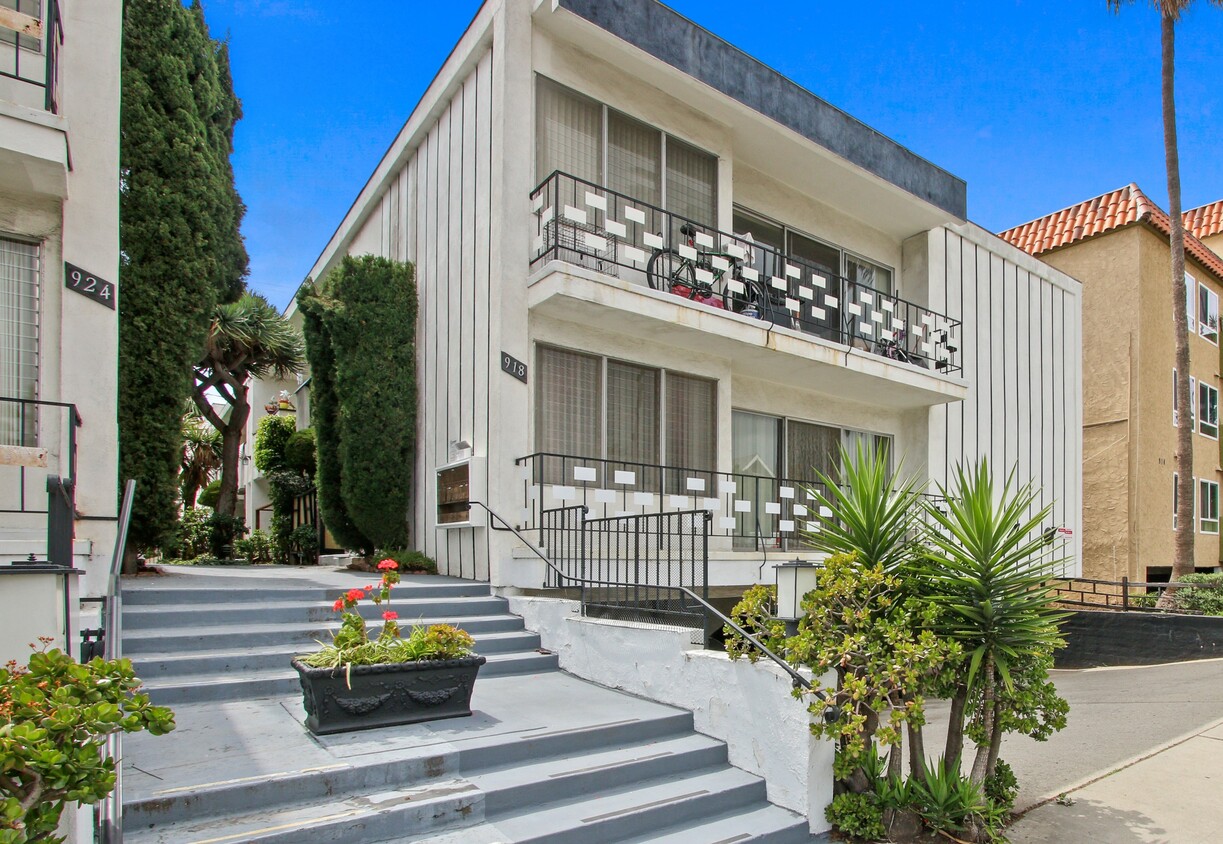 Foto principal - 918 4th Street in Santa Monica - steps to ...