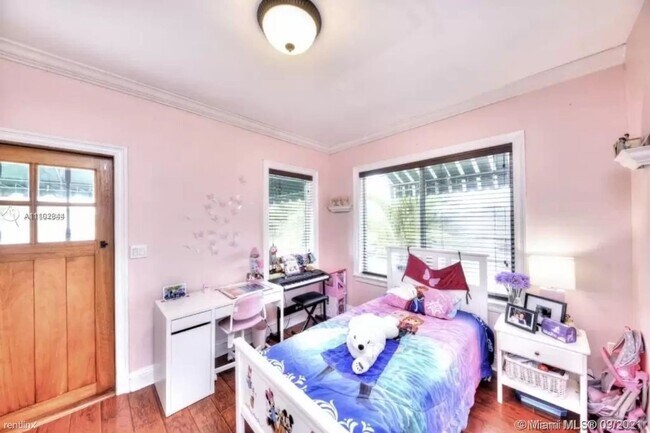 Building Photo - 4 br, 2 bath House - 2264 SW 16th Ter