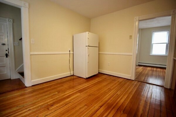 Building Photo - 47-49 Thorndike St