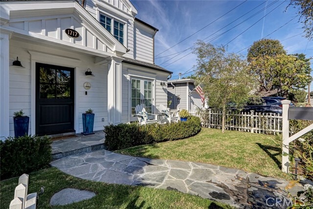 Building Photo - 1717 Pacific Ave