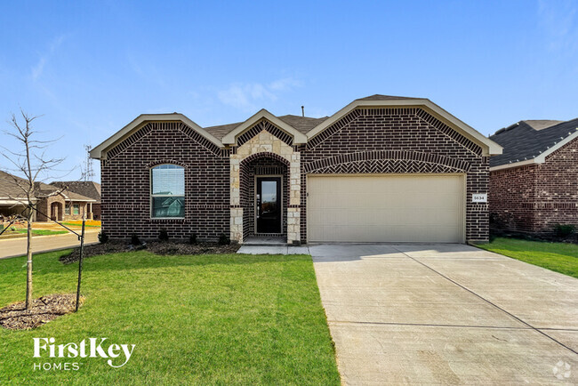 Building Photo - 5634 Elwood Dr