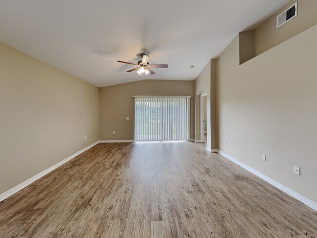 Building Photo - 7345 Spandrell Dr