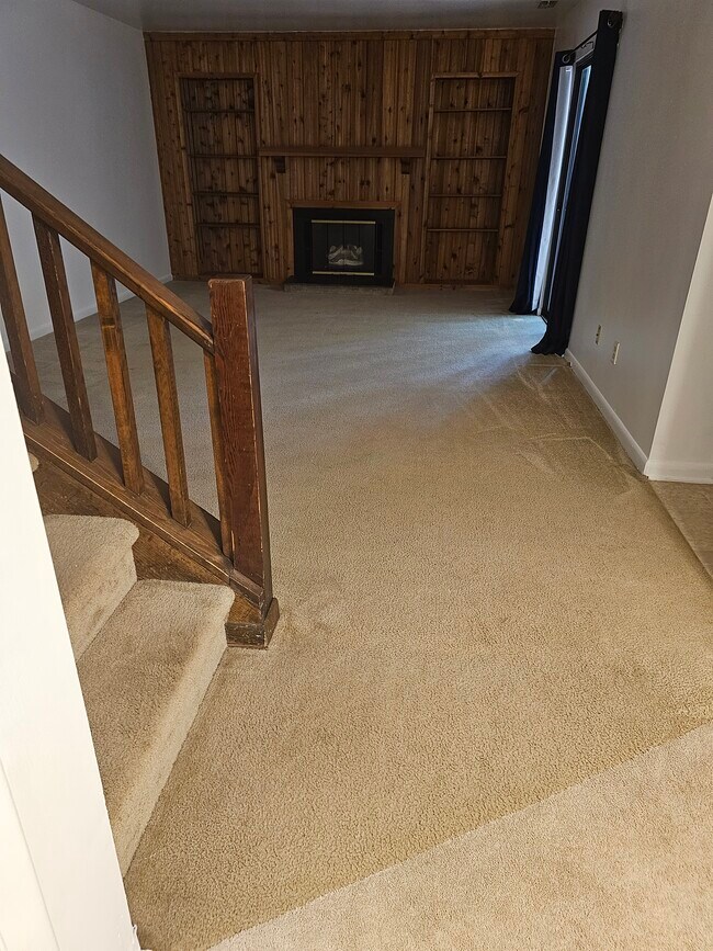 entry to upstairs - 102 Finley Forest Dr