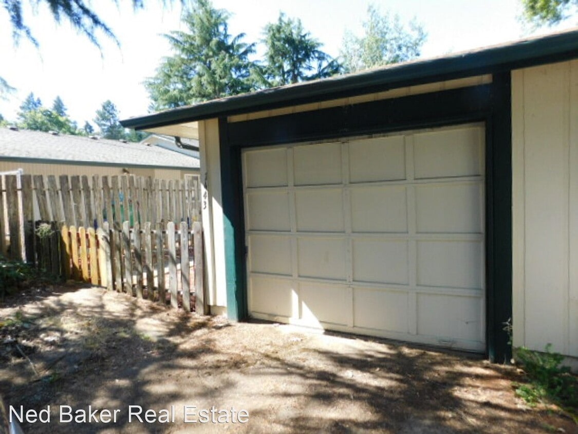 Primary Photo - 2 br, 1 bath House - 1443 Madrona Ave. SE