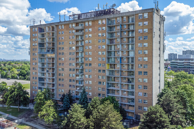 Photo du bâtiment - Mckenzie Towers