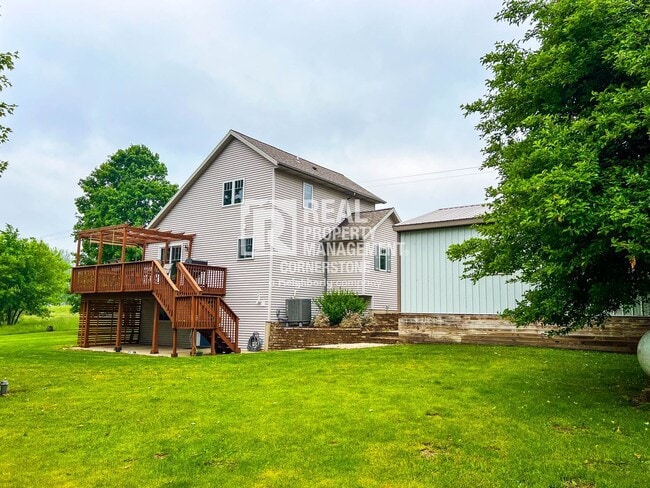 Building Photo - COMING SOON!  Spacious Country Home with H...
