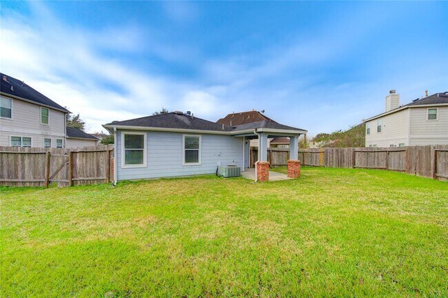 Building Photo - 2727 Skyview Trace Ct