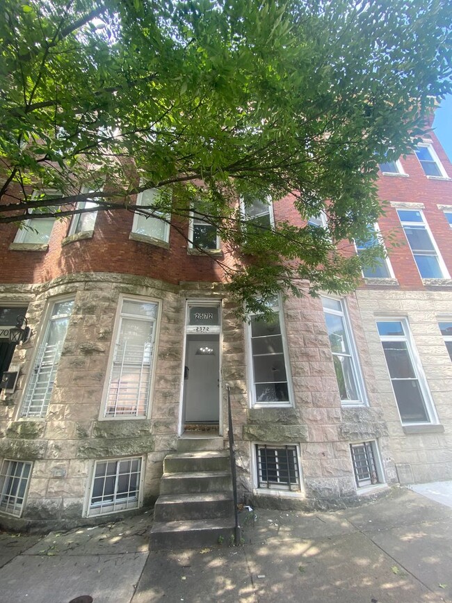 Building Photo - 2572 McCulloh St