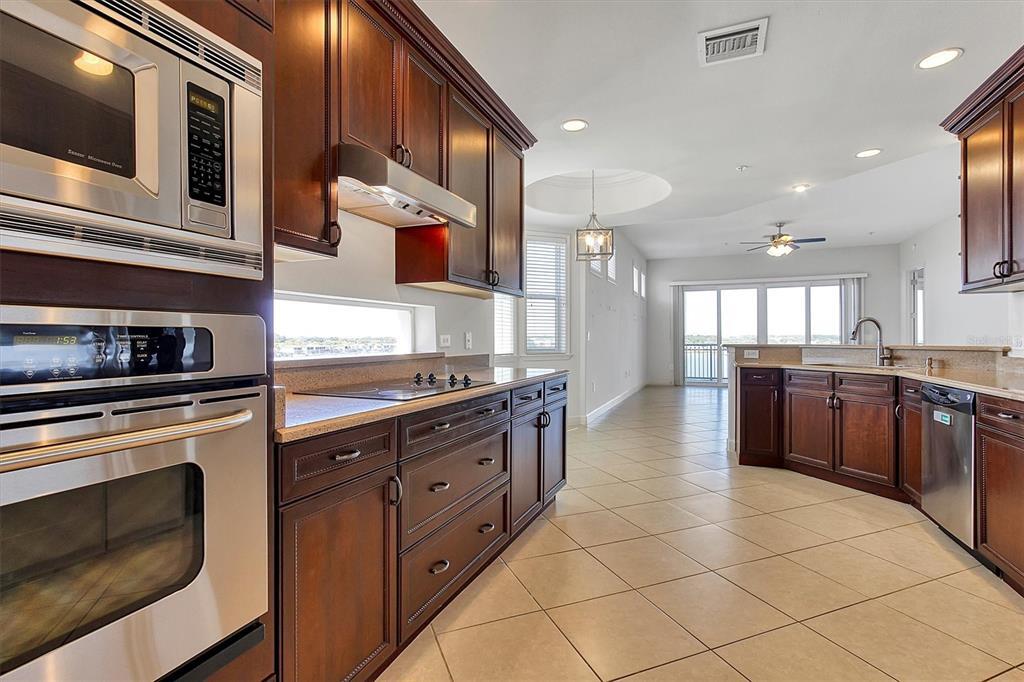 Foto principal - 8743 The Esplanade Ct