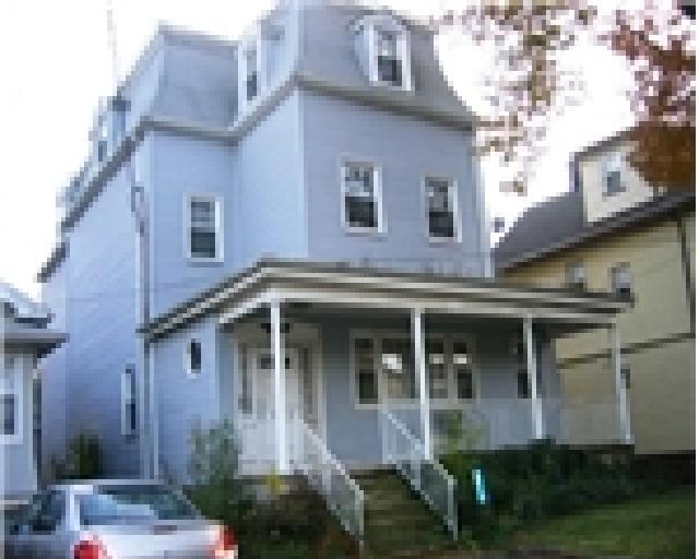 Primary Photo - 678 Grove St