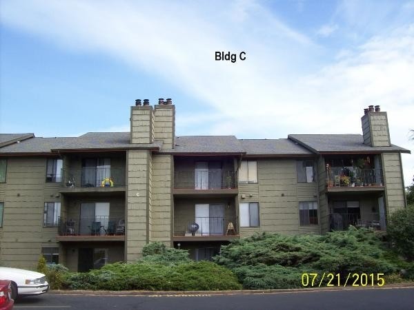 Primary Photo - 270 SW Barrington Dr