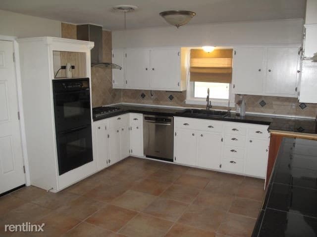 Building Photo - 3 br, 2 bath House - 4700 S. Austin