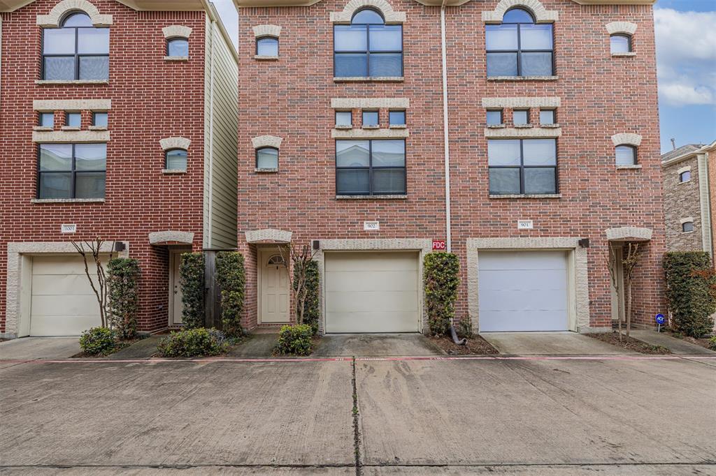 8715 Meadowcroft Dr Unit 902, Houston, TX 77063 Condo for Rent in