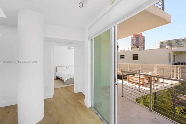 Foto del edificio - 221 Jefferson Ave