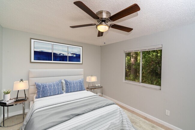 Foto del edificio - 930 E Midway Rd