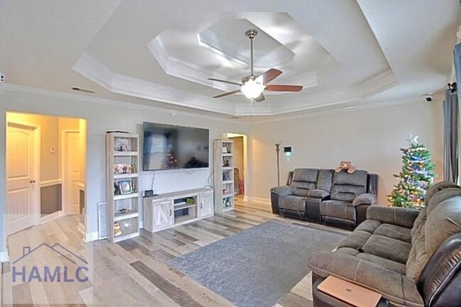 Foto del edificio - 77 Mancey Garrason Lp