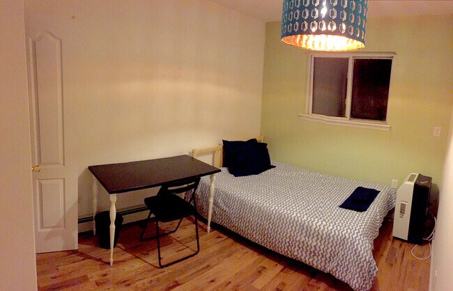 Foto del edificio - 43 Rockaway Ave